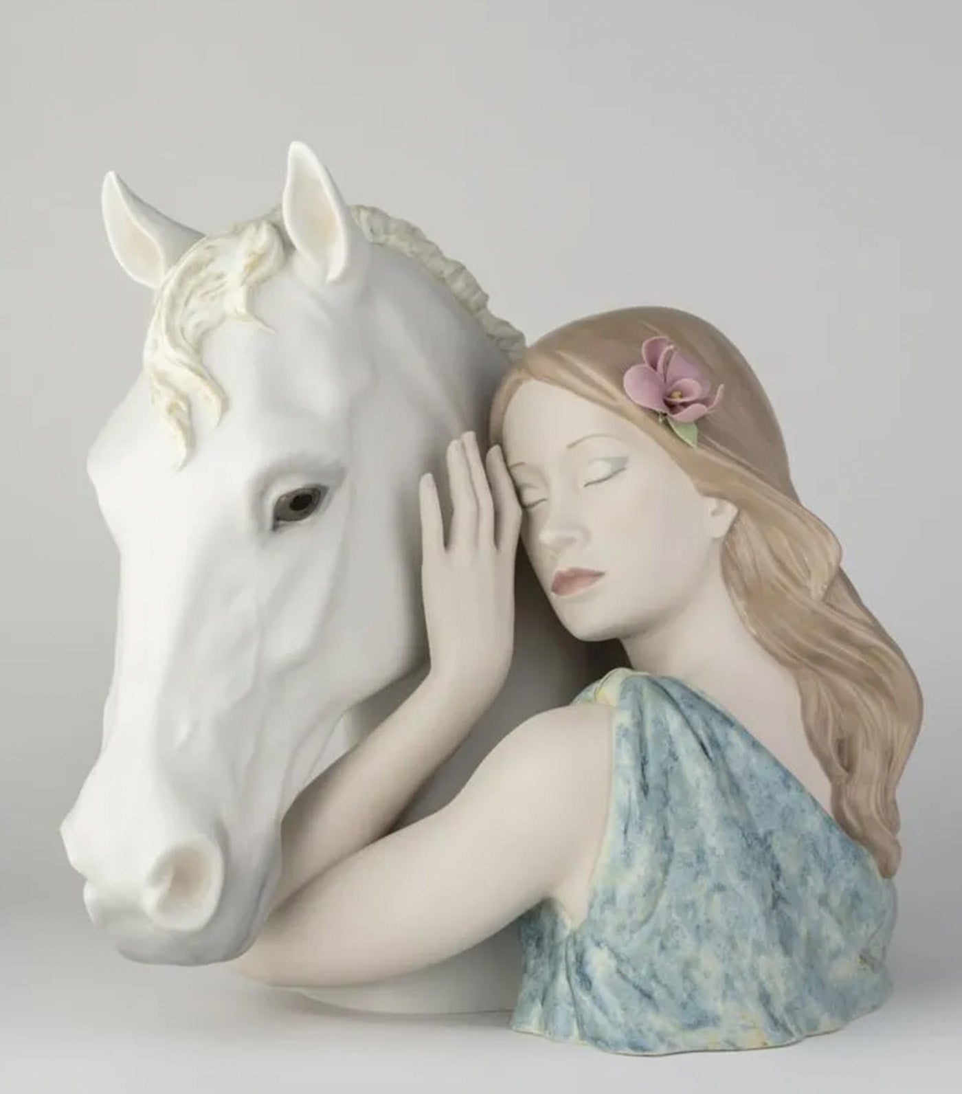 A True Friend Woman Figurine. Limited Edition