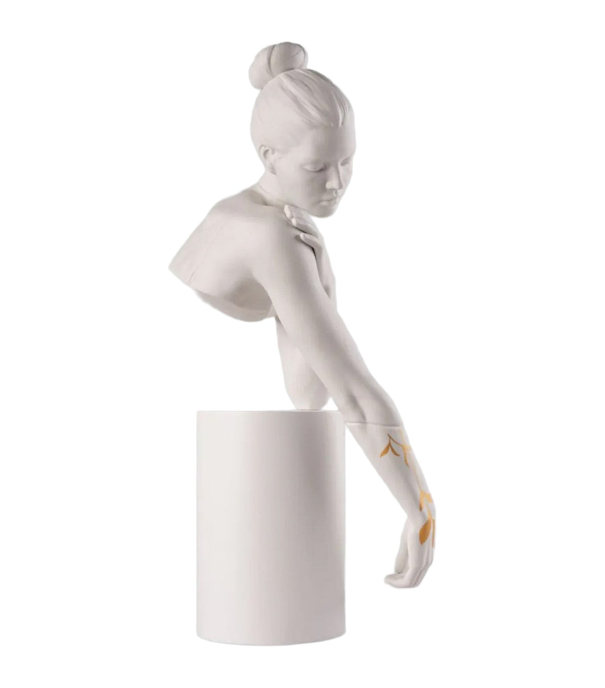 Reflections of Nature - Her Sculpture. White-gold