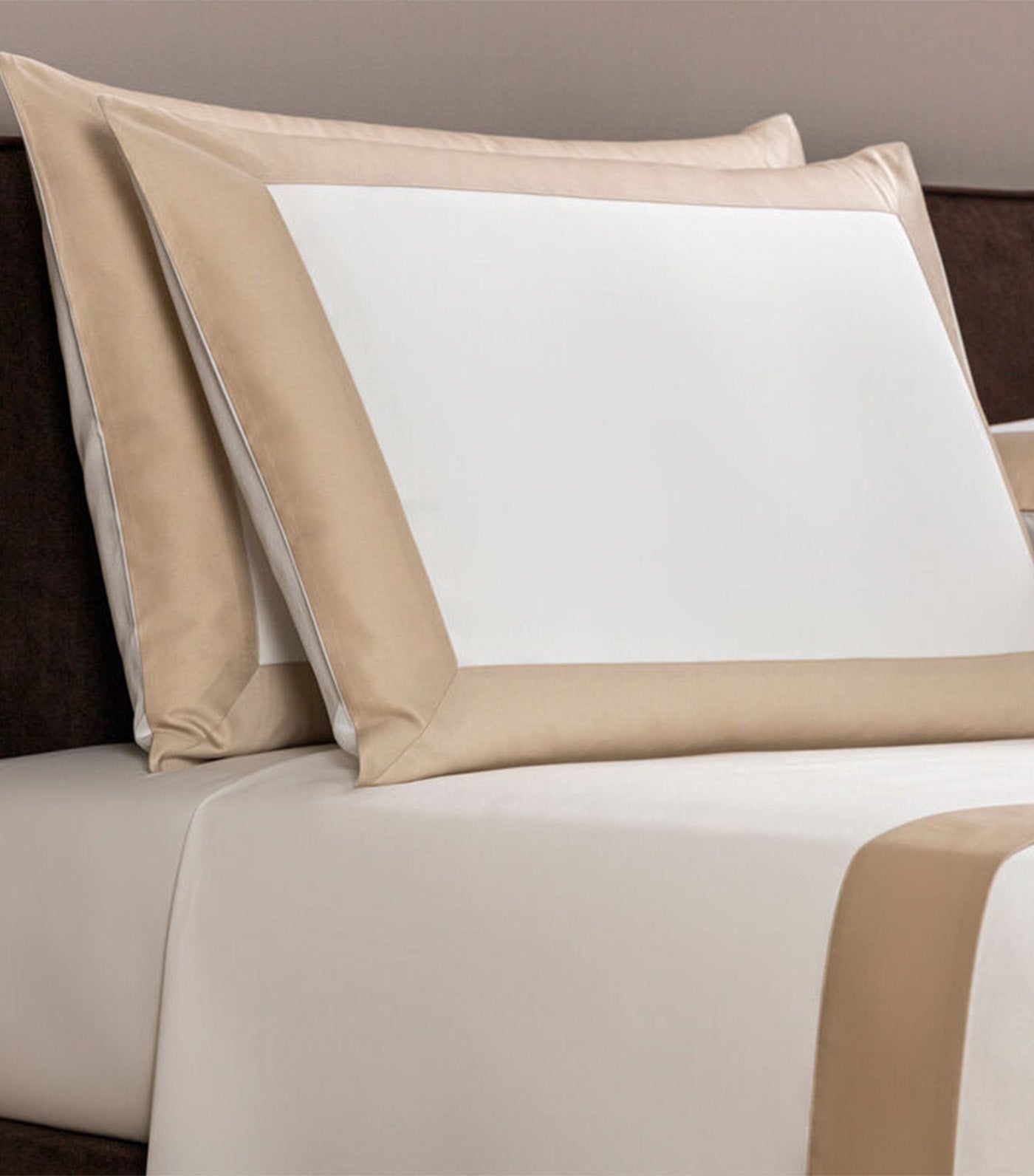 Bold Pillowcase Milk/Savage Beige