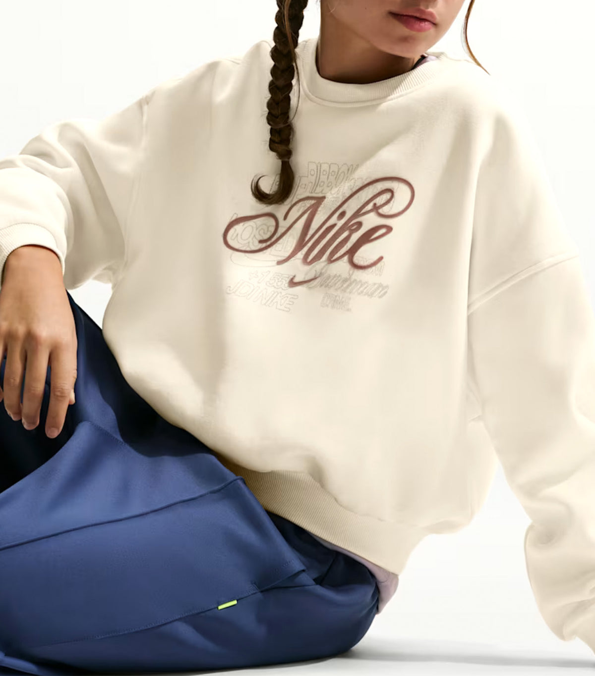 Sportswear Club Fleece Older Kids' Girls' Boxy Crew-Neck Sweatshirt Soft Pearl