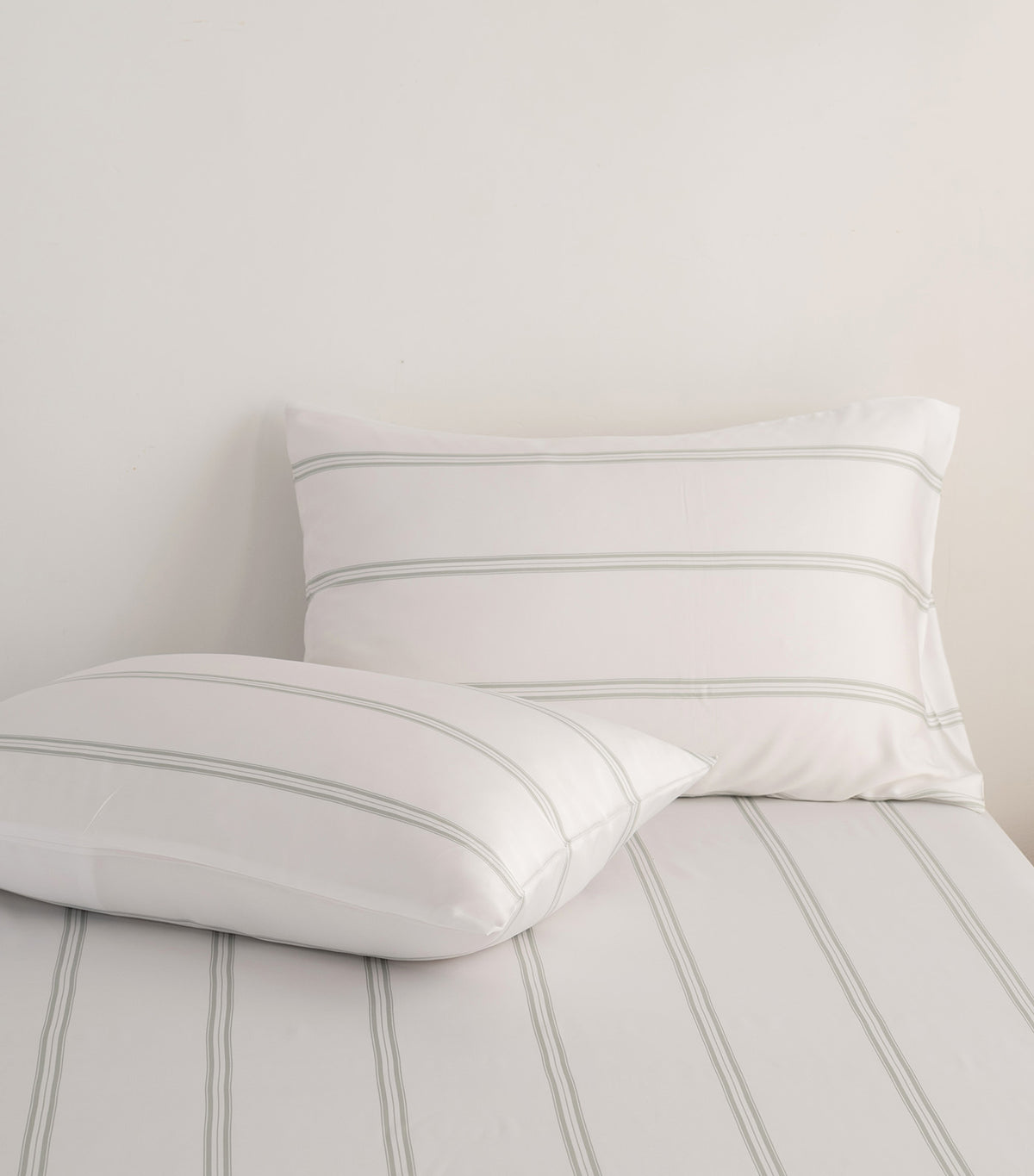 Cooling Bamboo Pillowcases 2-Piece Cadence Stripe Olive