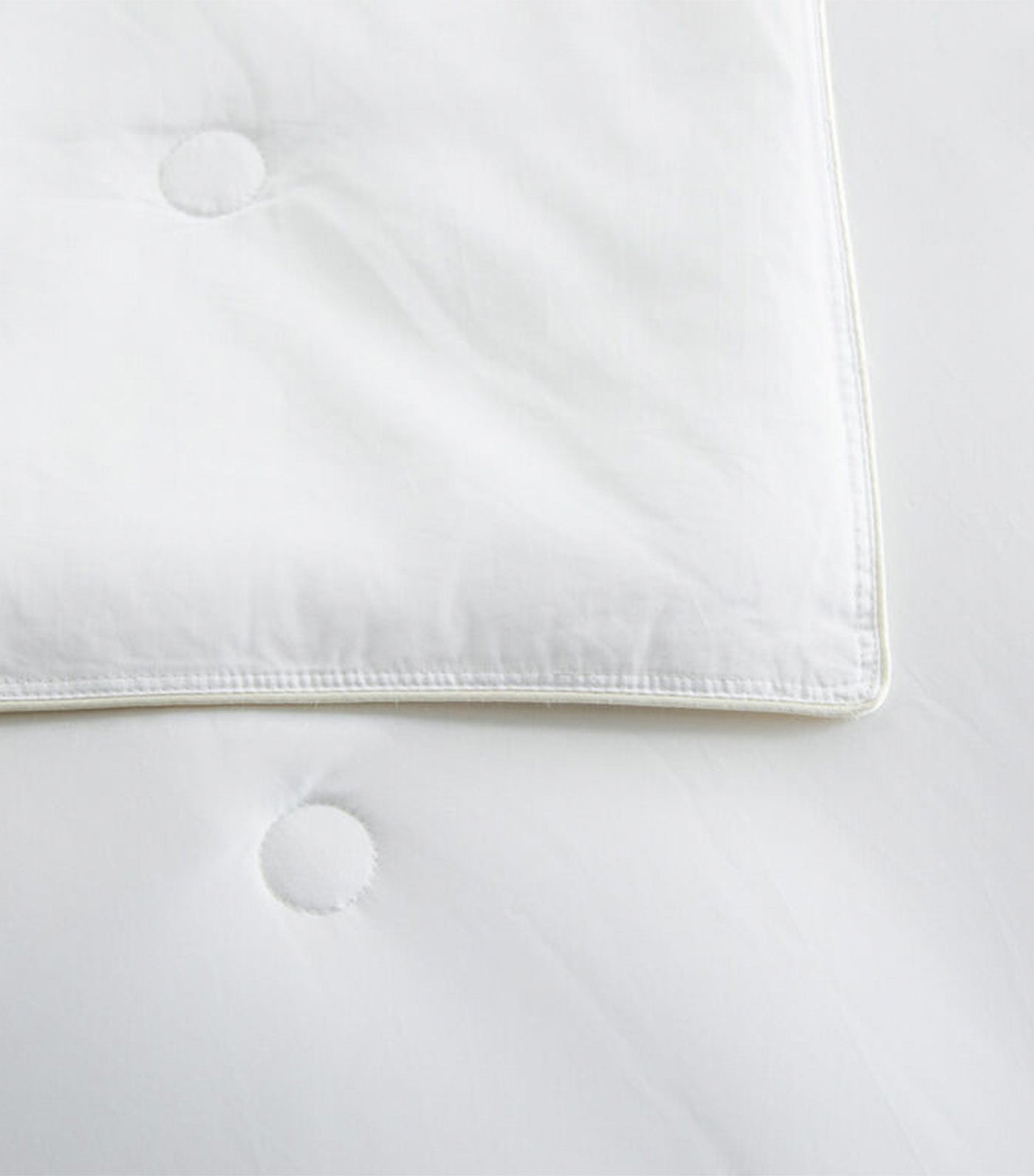 Villa Silk Duvet Filler Light White