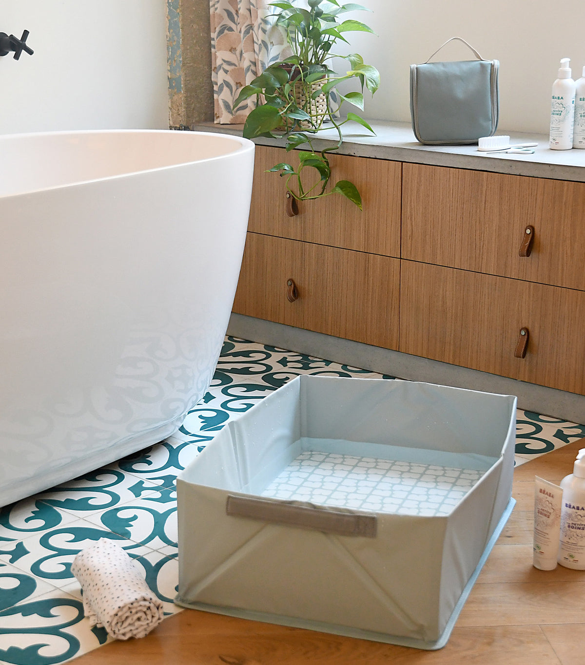 Camele'o Foldable Pop-Up Bath