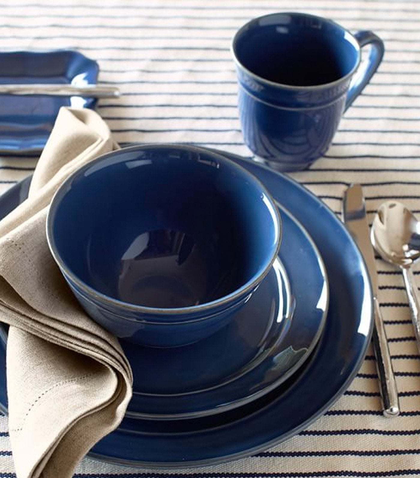 Cambria Handcrafted Stoneware Mug - Ocean Blue