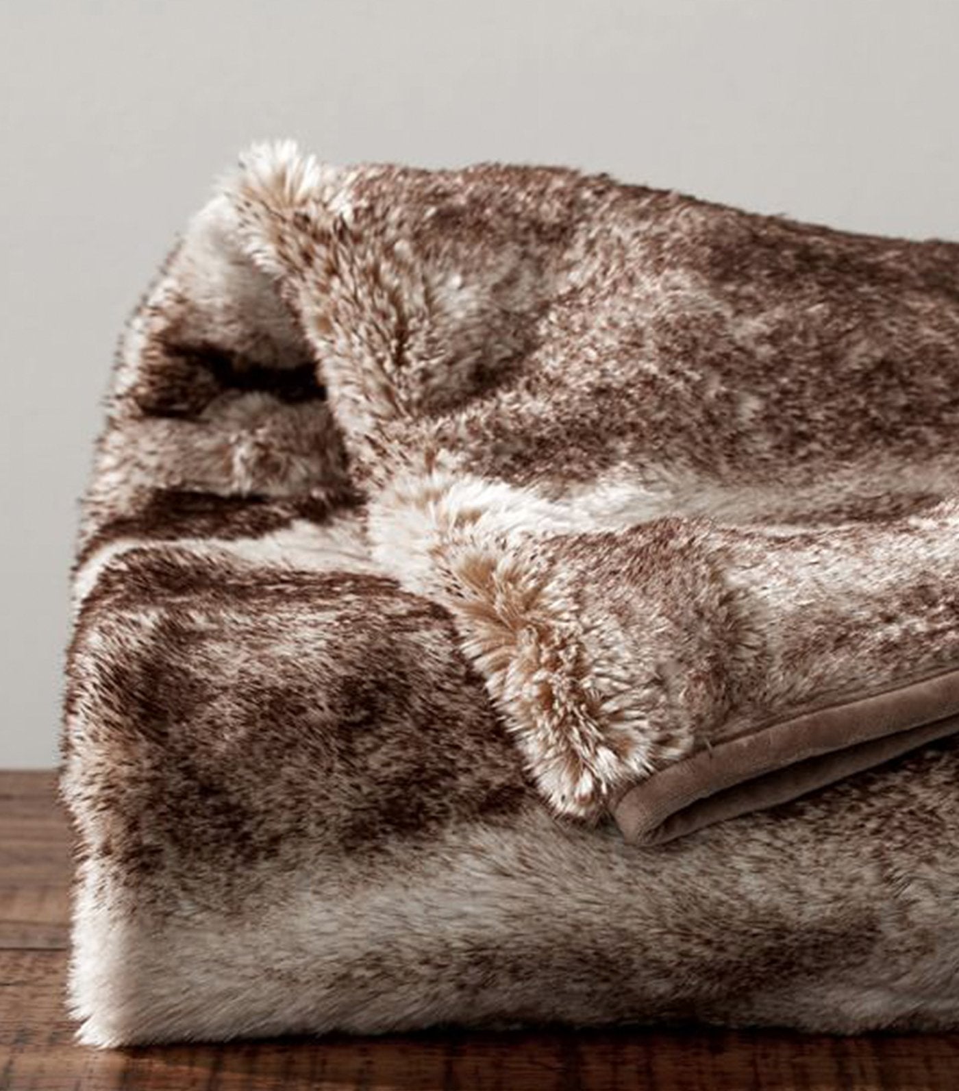 pottery barn faux fur caramel ombre throw