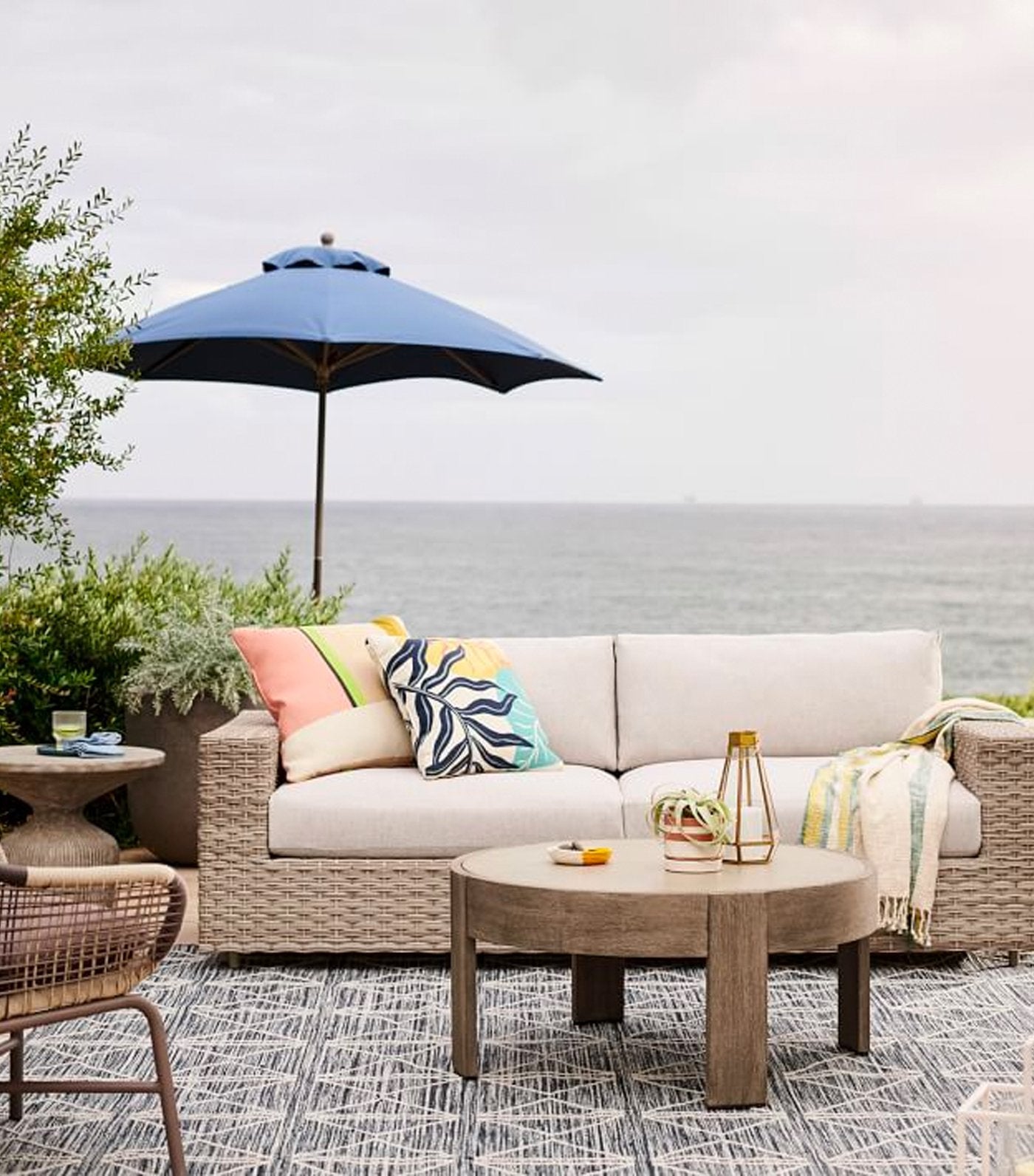 west elm Outdoor Jungle Fronds Pillow
