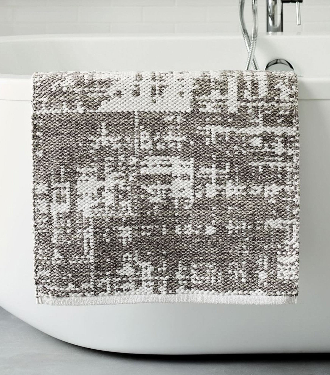 Organic Distressed Texture Bath Mat