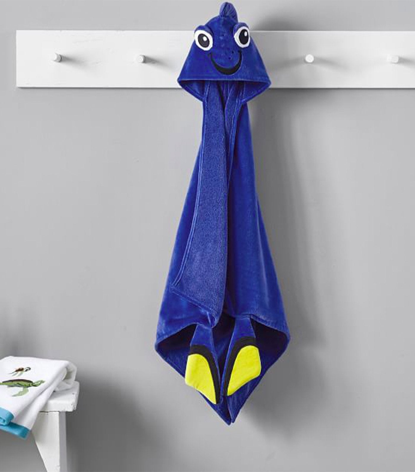 pottery barn kids disney and pixar finding nemo dory kids hooded towel