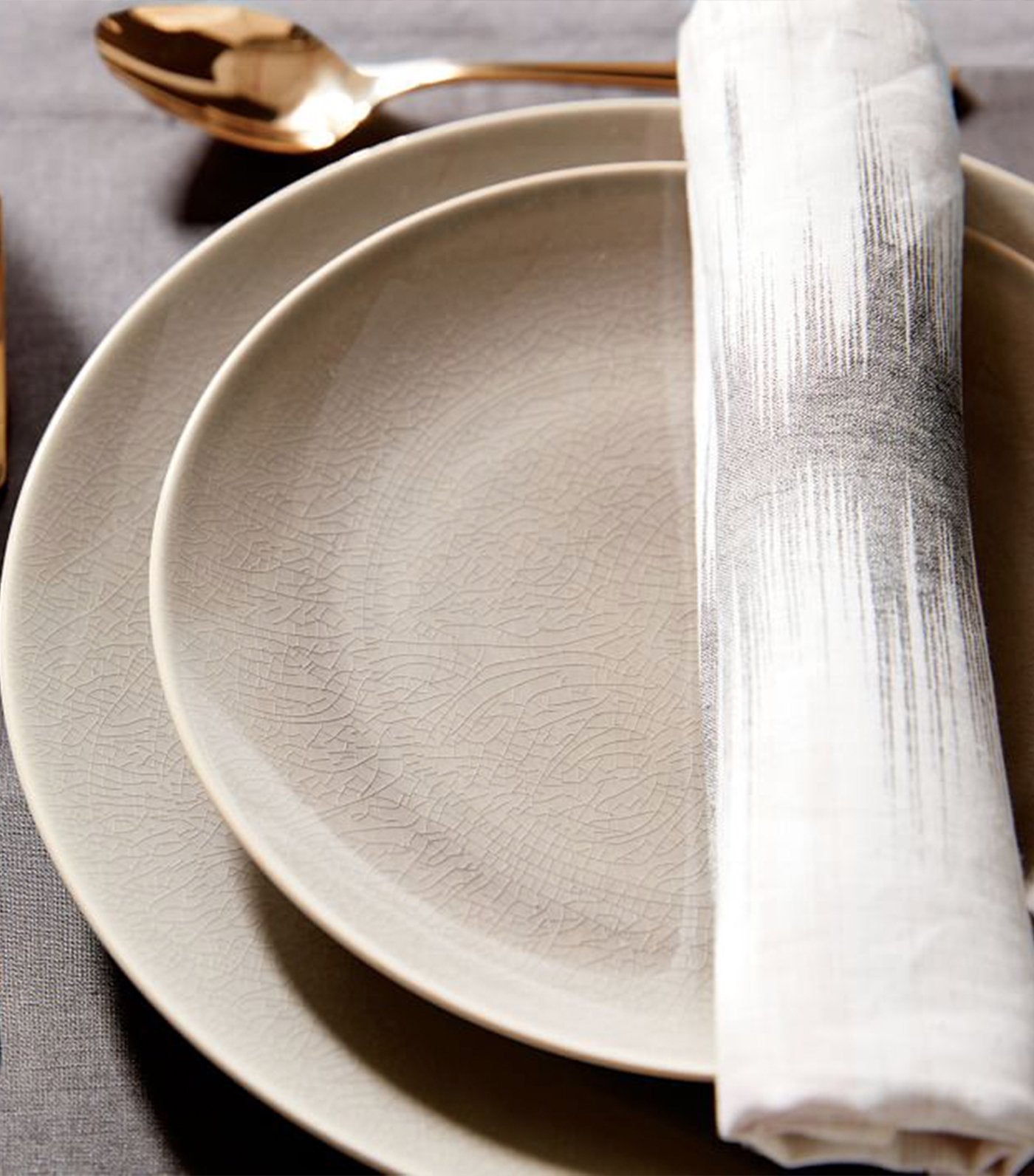 Alta Crackle Glaze Dinnerware Collection - Light Gray