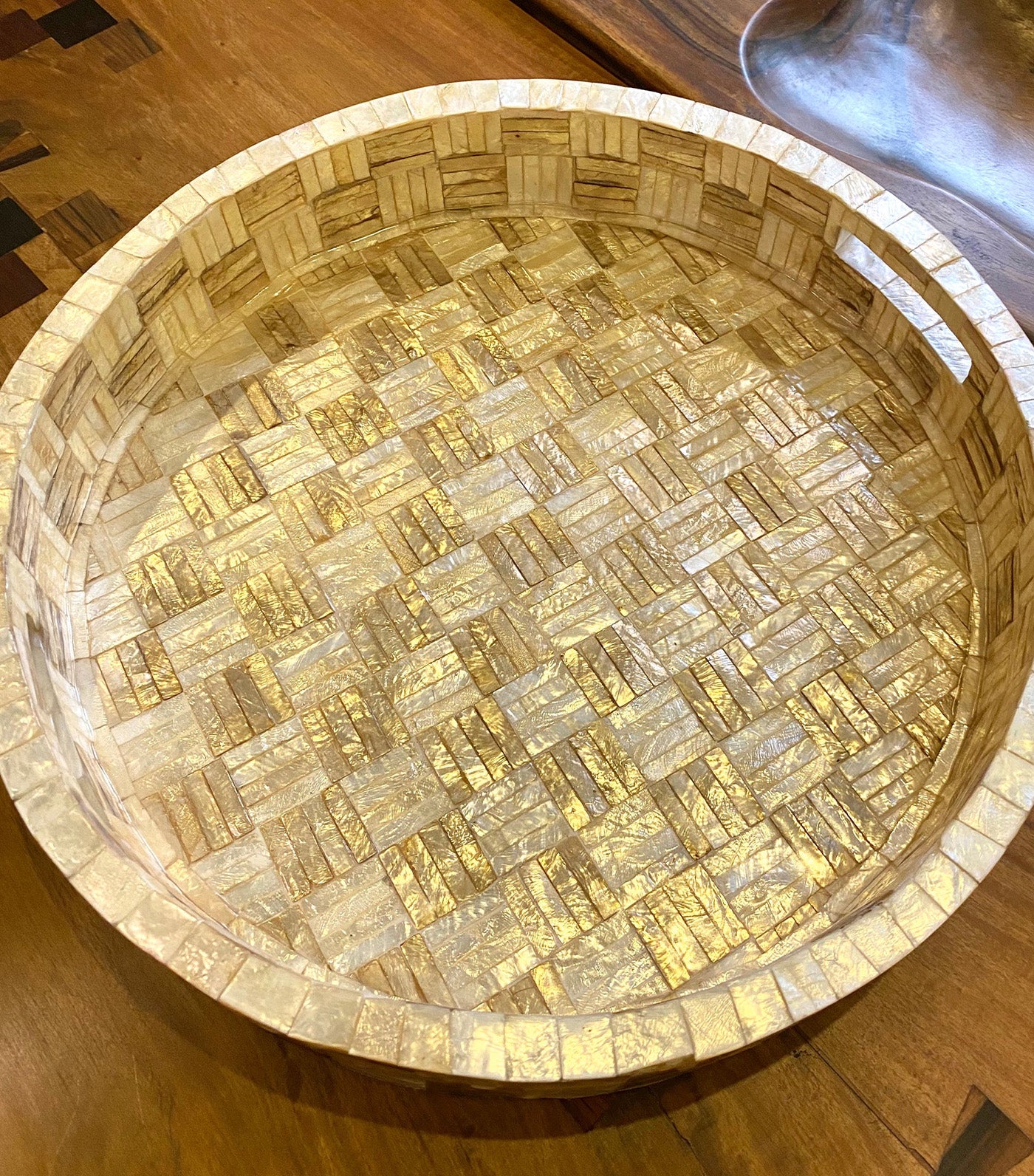 Banig Round Capiz Tray