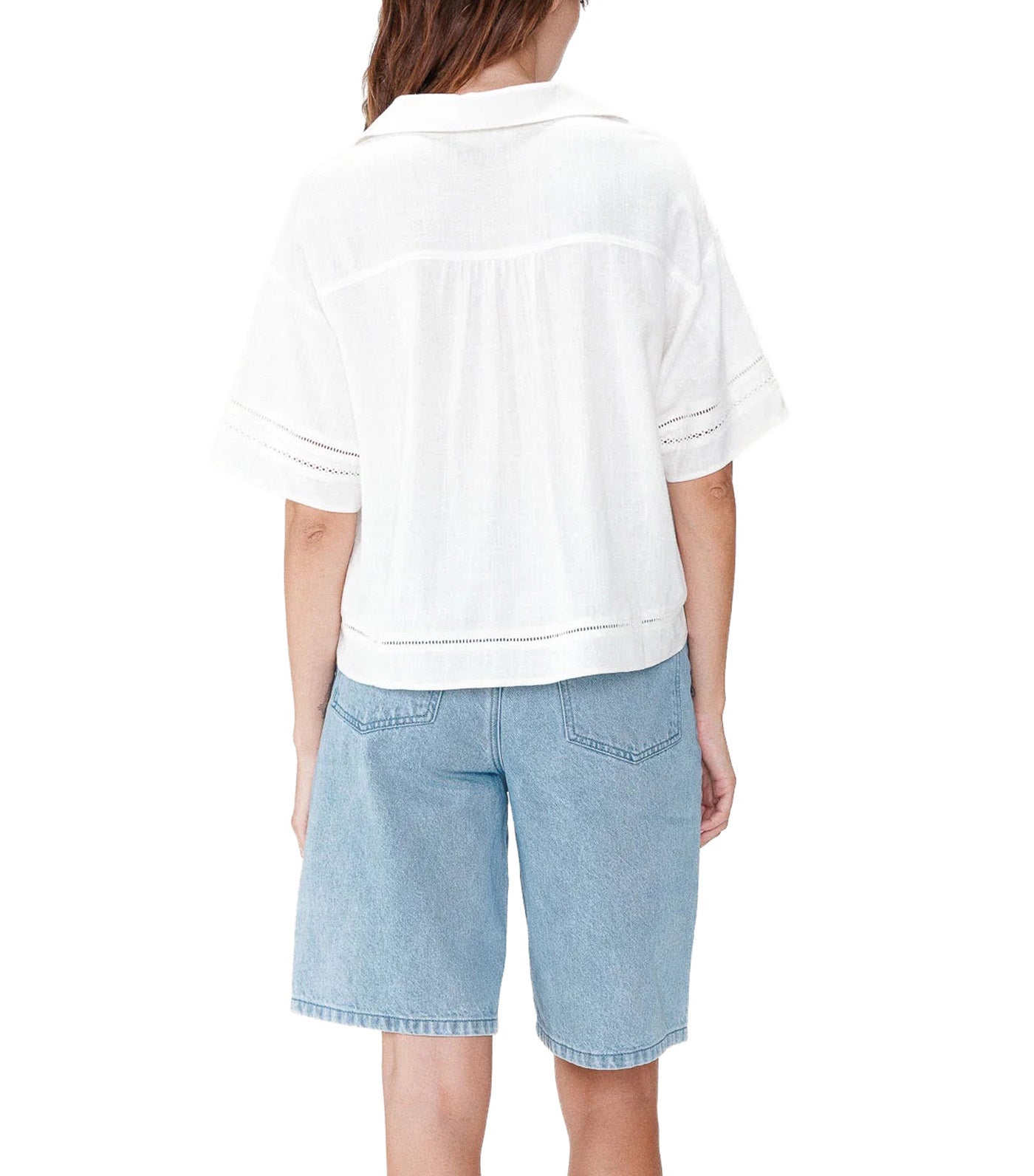 Winka Loose Lace Shirt with Short Sleeves White