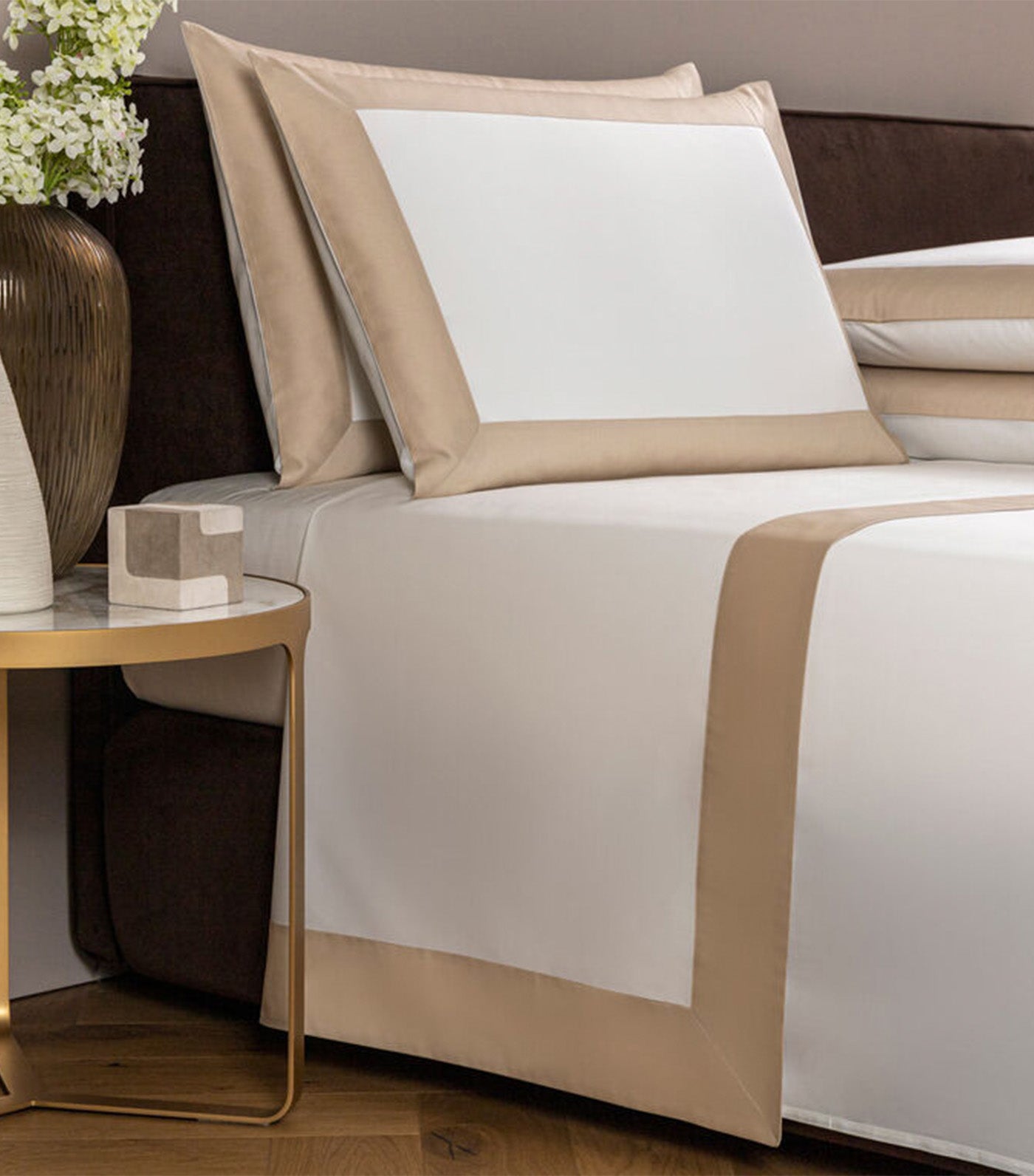 Bold Duvet Cover Set Milk/Savage Beige
