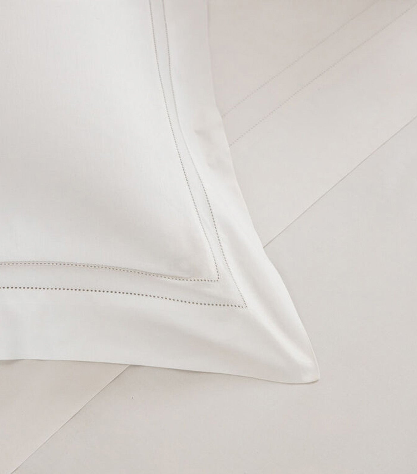 Doppio Ajour Pillowcase White