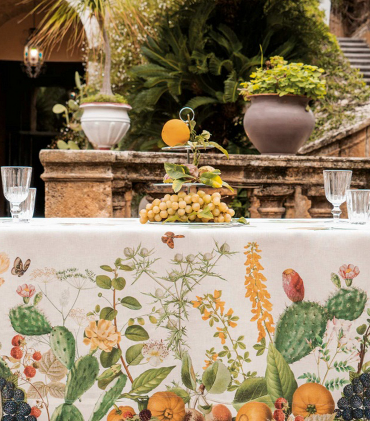 Montedoro Linen Tablecloth