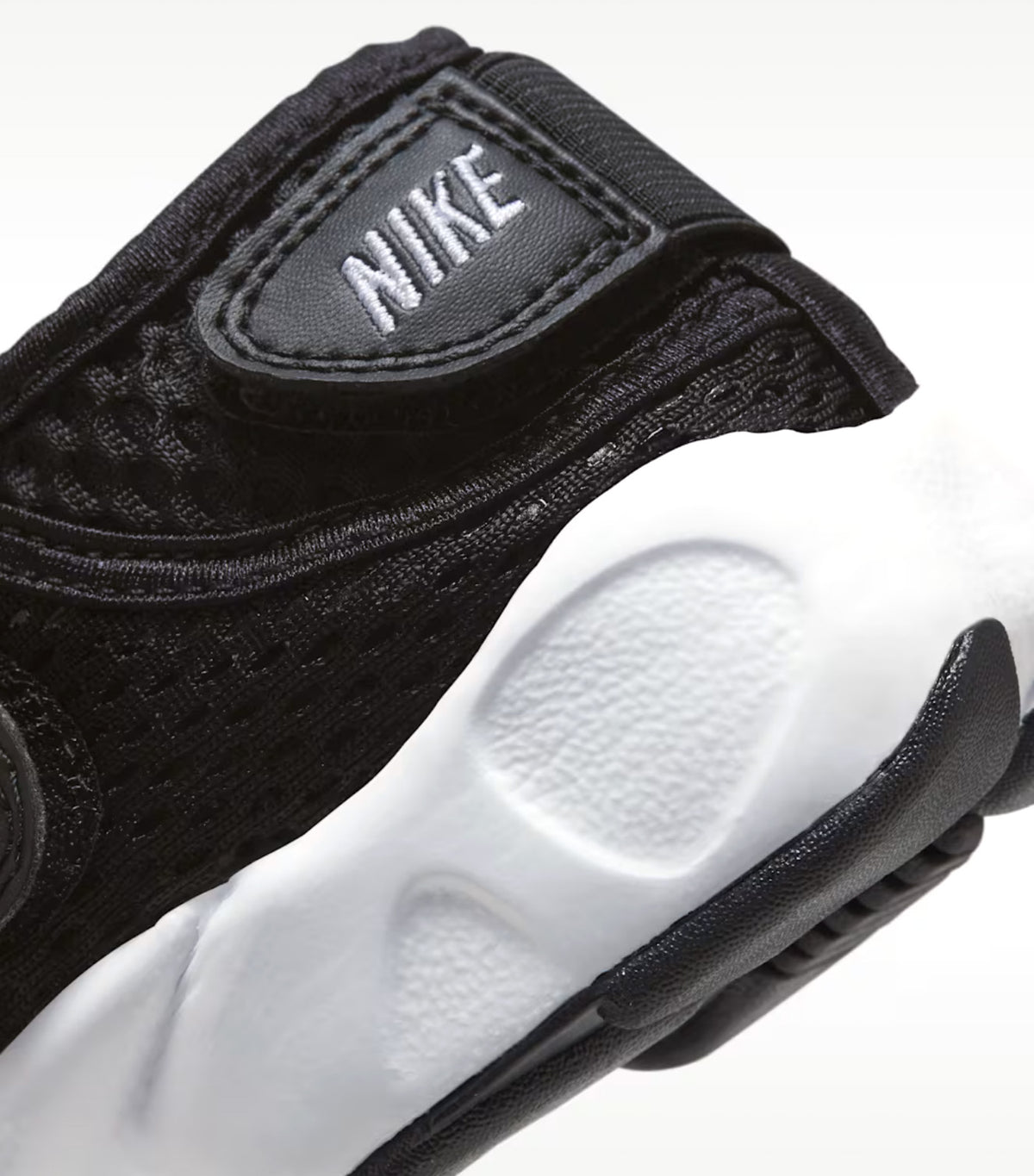Rift Black/White