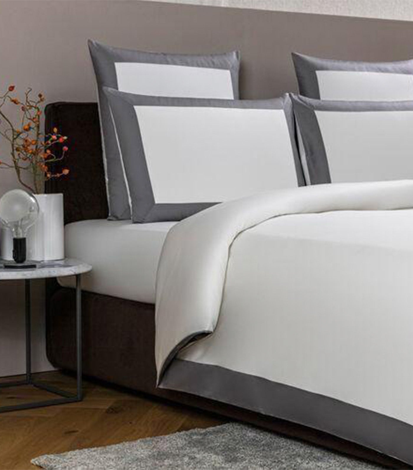 Bold Duvet Cover Set Milk/Slate Gray