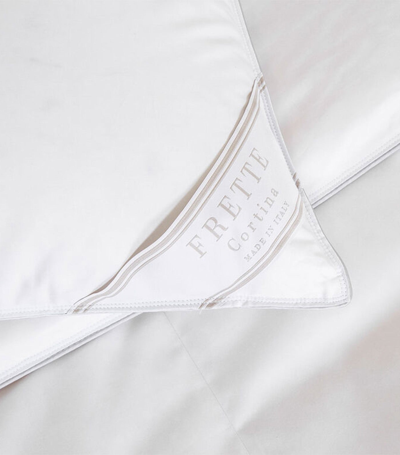 Cortina Medium Down Pillow White
