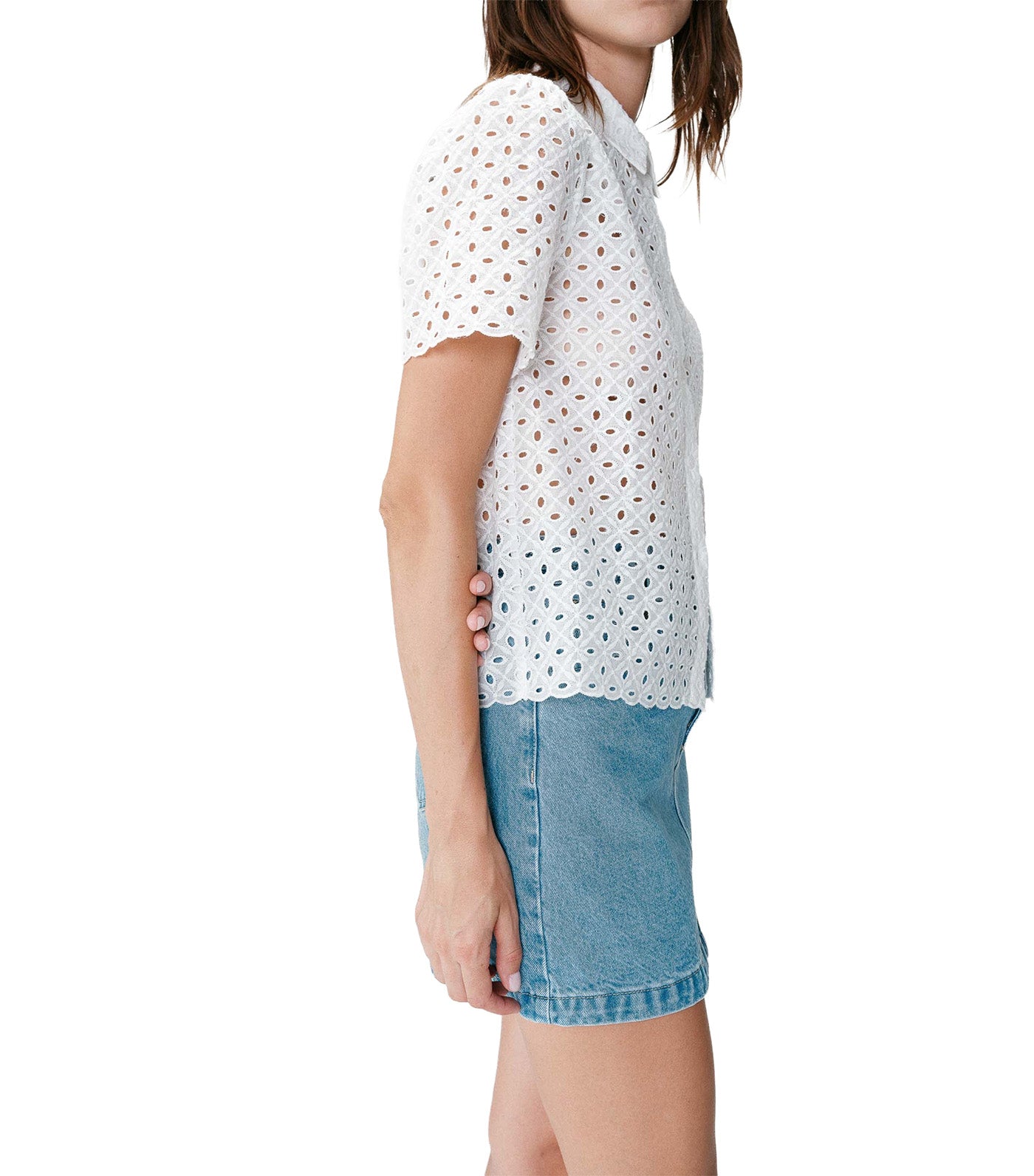 Waverine Lace Shirt with Short Sleeves White