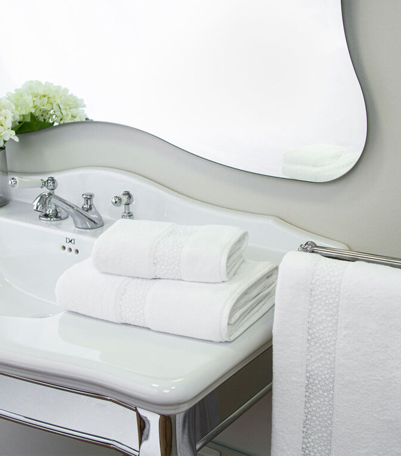 Forever Lace Guest Towel White