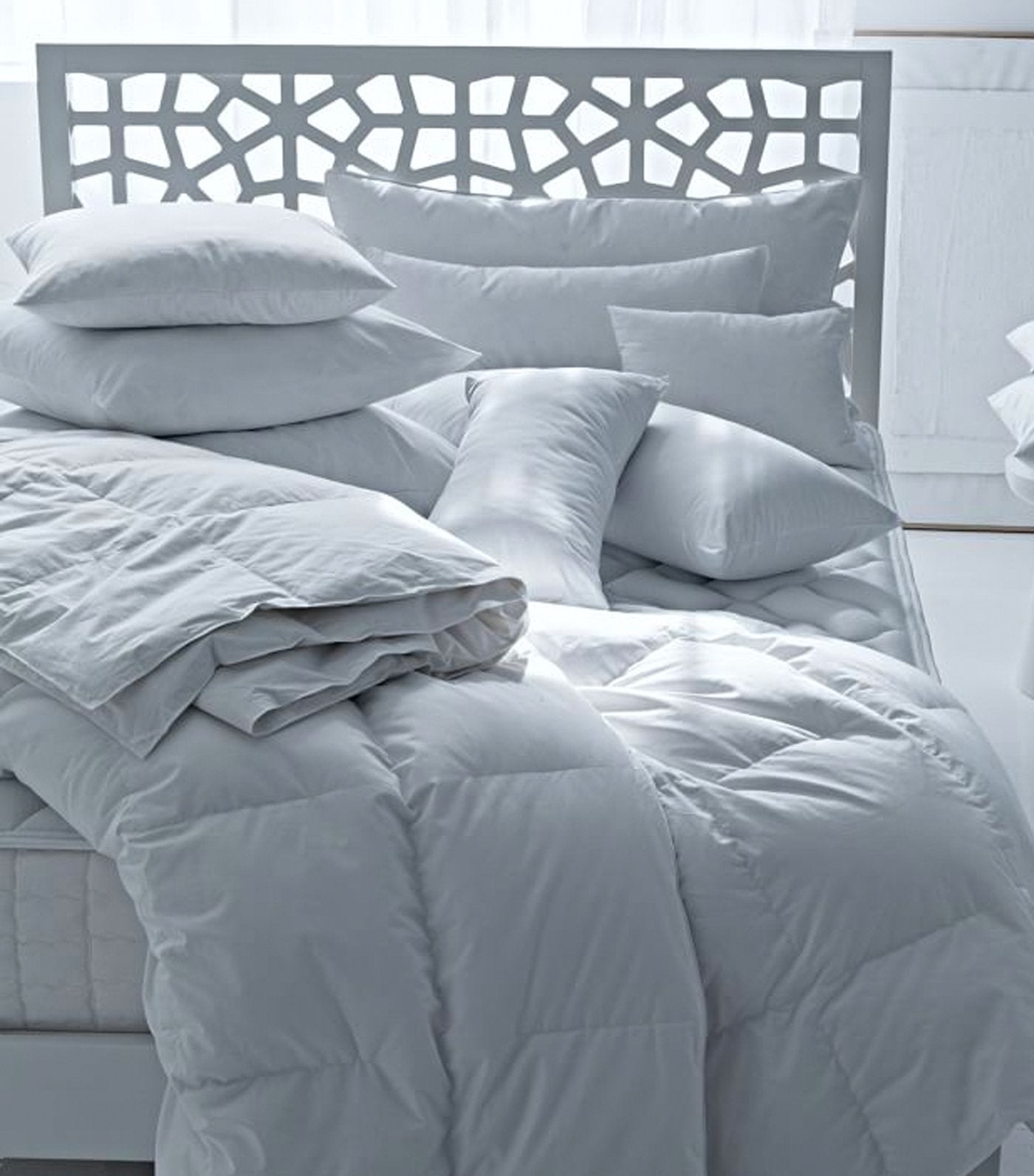 west elm Basic Down Alternative Pillow