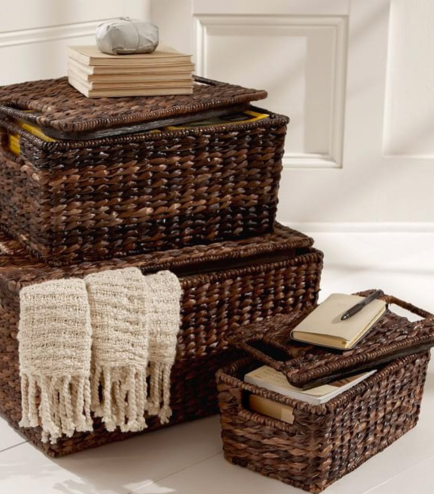 Pottery Barn Havana Handwoven Seagrass Lidded Basket