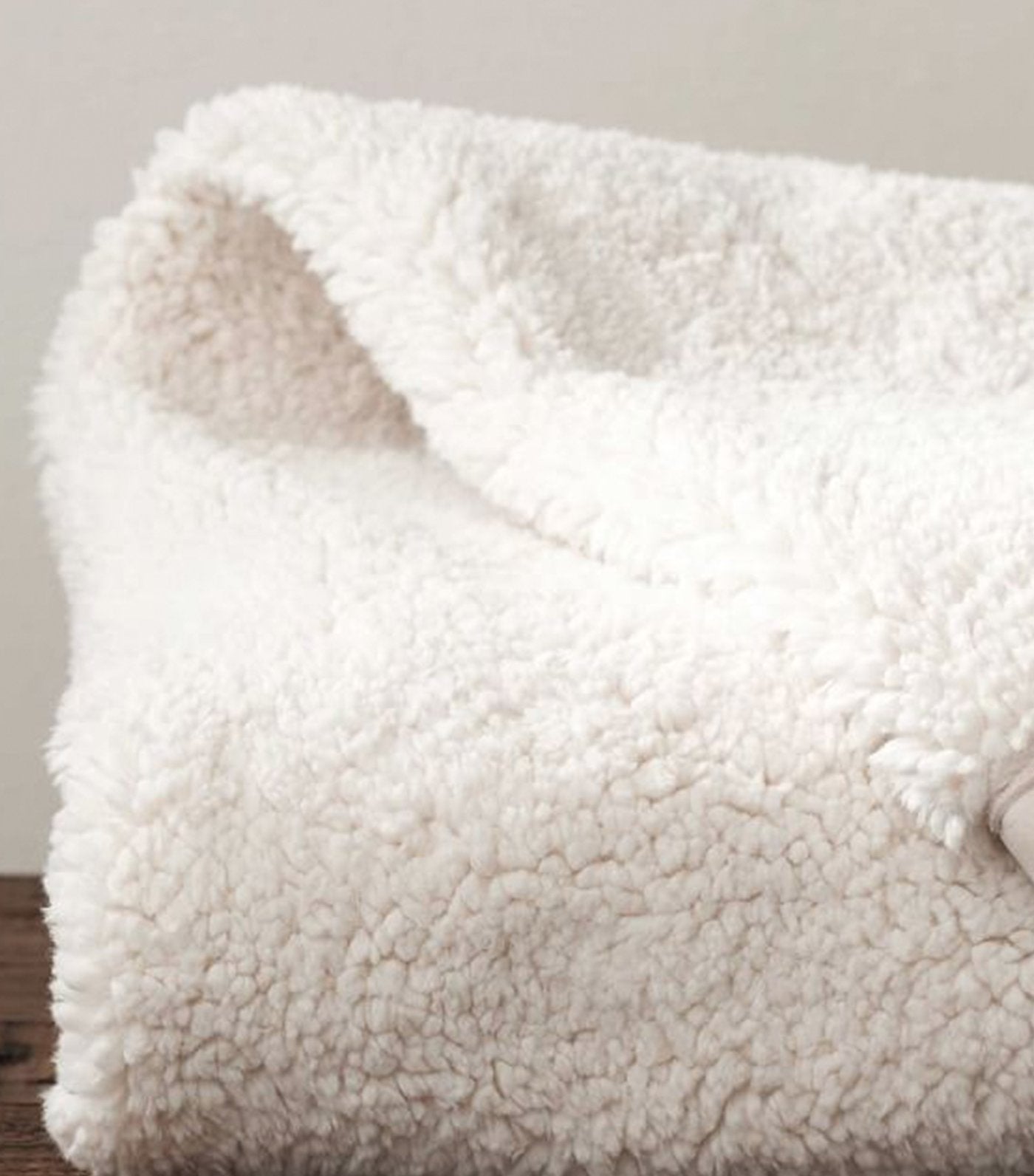 pottery barn faux sheepskin throw